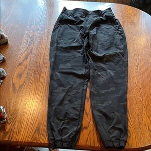 Womens lululemon Camouflage Jogger Pants